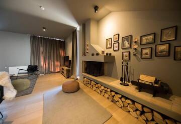 Фото номера Luxury Two-Bedroom Chalet with Fireplace Виллы Borovets Chalets г. Боровец 7