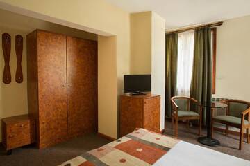 Фото номера Двухместный номер с 1 кроватью - Полупансион Отель Victoria Hotel Borovets - Half Board г. Боровец 3