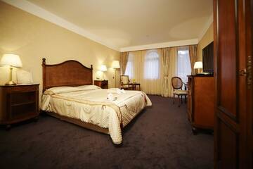 Фото номера Двухместный номер Делюкс с 1 кроватью Отель Festa Winter Palace Hotel г. Боровец 2