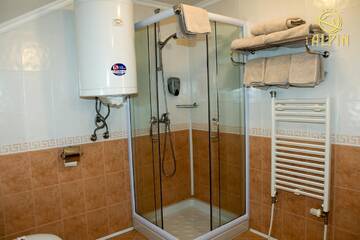 Фото номера Улучшенное шале Отель Hotel Alpin г. Боровец 4