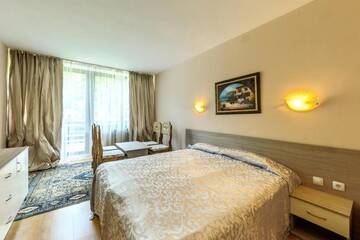 Фото номера Улучшенный номер (для 3 взрослых) Отель Hotel Moura г. Боровец 12