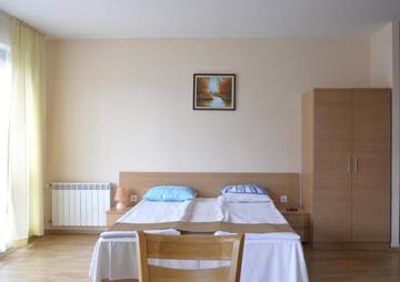 Фото номера Семейный номер-студио Апарт-отели Persey Flora Apartments г. Боровец 7