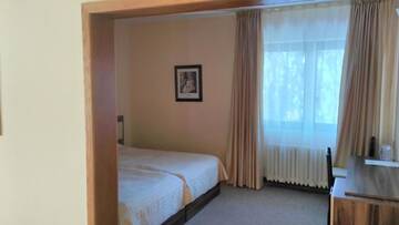 Фото номера Апартаменты с 1 спальней (для 2 взрослых и 2 детей) Отель Hotel Bor г. Боровец 4