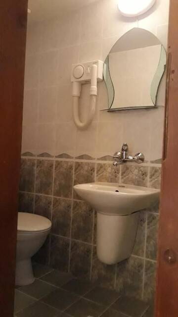 Фото номера Двухместный номер с 1 кроватью или 2 отдельными кроватями Отель Villa Sveti Dimitar г. Боровец 9