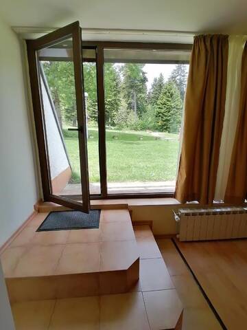 Фото номера Twin Room Pet Friendly (Ground Floor) Отель ELA hotel г. Боровец 6