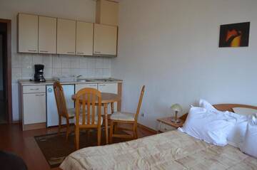 Фото номера Номер-студио Апарт-отели Apartments Flora-Daisy г. Боровец 18