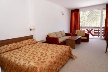 Фото номера Полулюкс (для 2 взрослых и 1 ребенка) Отель Iglika Palace Hotel &amp; Villas г. Боровец 9