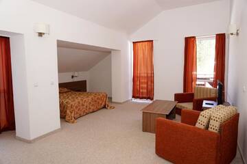 Фото номера Люкс (для 2 взрослых и 2 детей) Отель Iglika Palace Hotel &amp; Villas г. Боровец 2